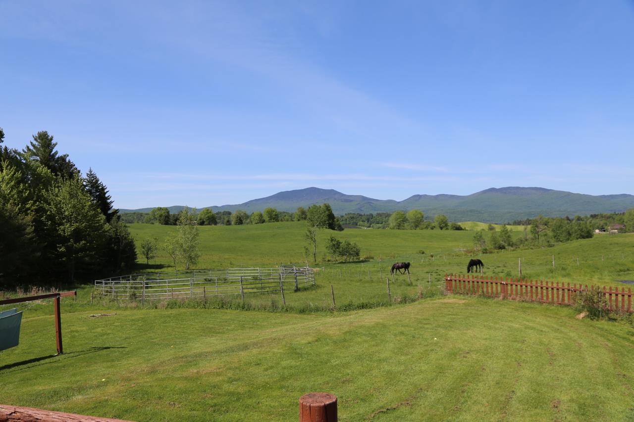 80 Little Barn Road Johnson, VT 05656 - Photo 4 of 40