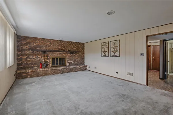 $239,900 | 16533 Louis Avenue, South Holland, IL 60473