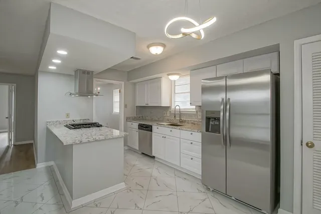 $285,000 | 31 Antigua Drive, Kenner, LA 70065