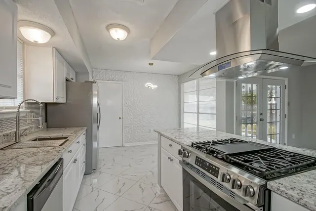 $285,000 | 31 Antigua Drive, Kenner, LA 70065