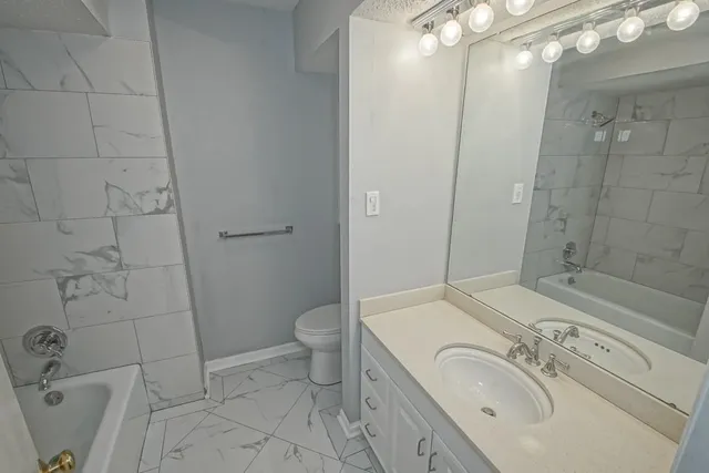 $285,000 | 31 Antigua Drive, Kenner, LA 70065