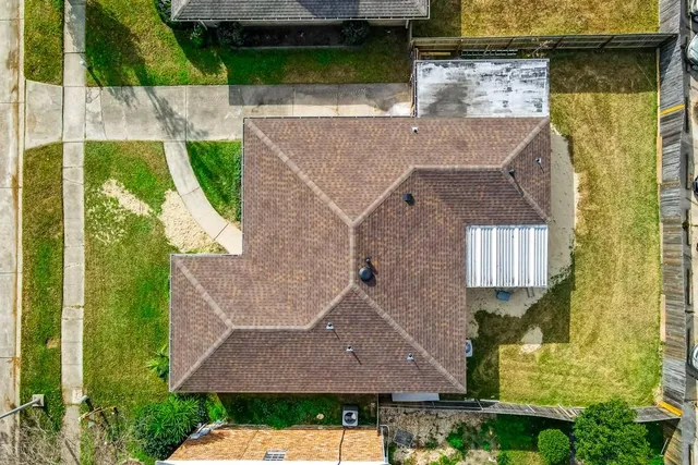 $285,000 | 31 Antigua Drive, Kenner, LA 70065