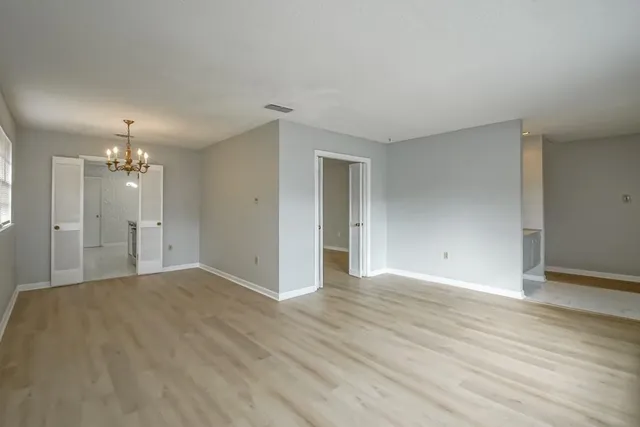 $285,000 | 31 Antigua Drive, Kenner, LA 70065