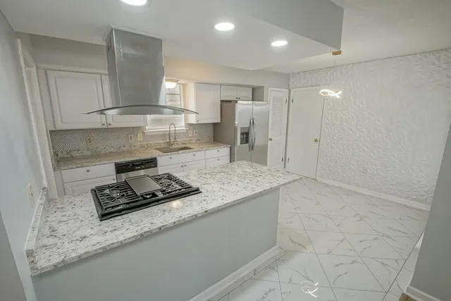 $285,000 | 31 Antigua Drive, Kenner, LA 70065