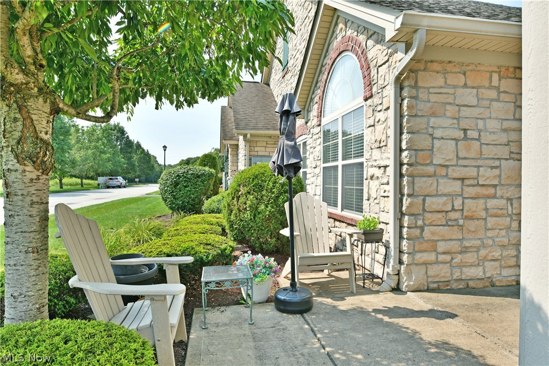 201 River Glen Road Warren, OH 44484 - Photo 2 of 50