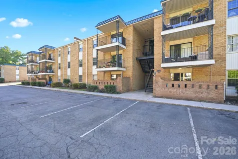 $285,000 | 4739 Hedgemore Drive, Charlotte, NC 28209