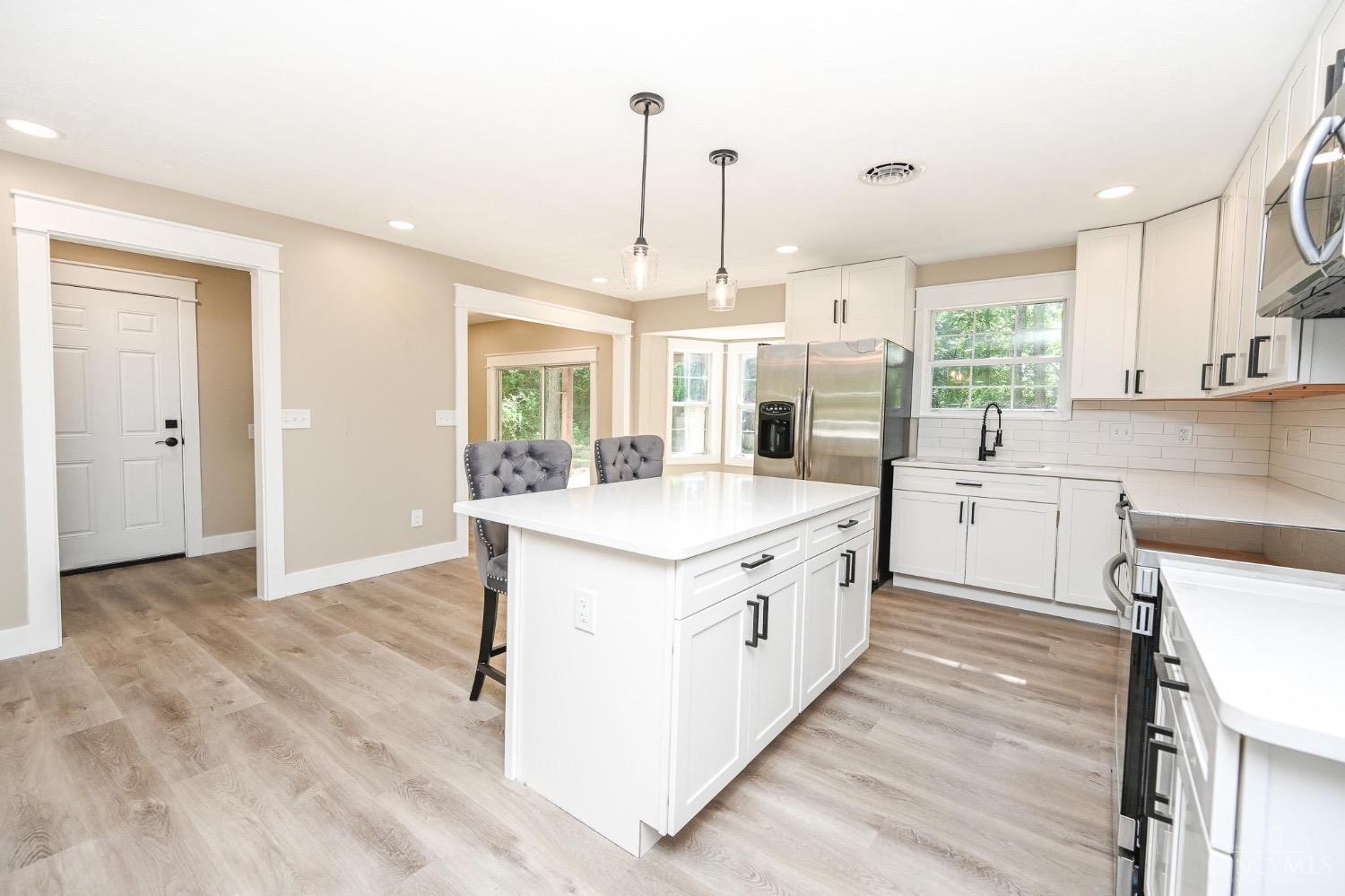 4185 Dixie Road Cincinnati, OH 45245 - Photo 5 of 37 Gallery Image 5