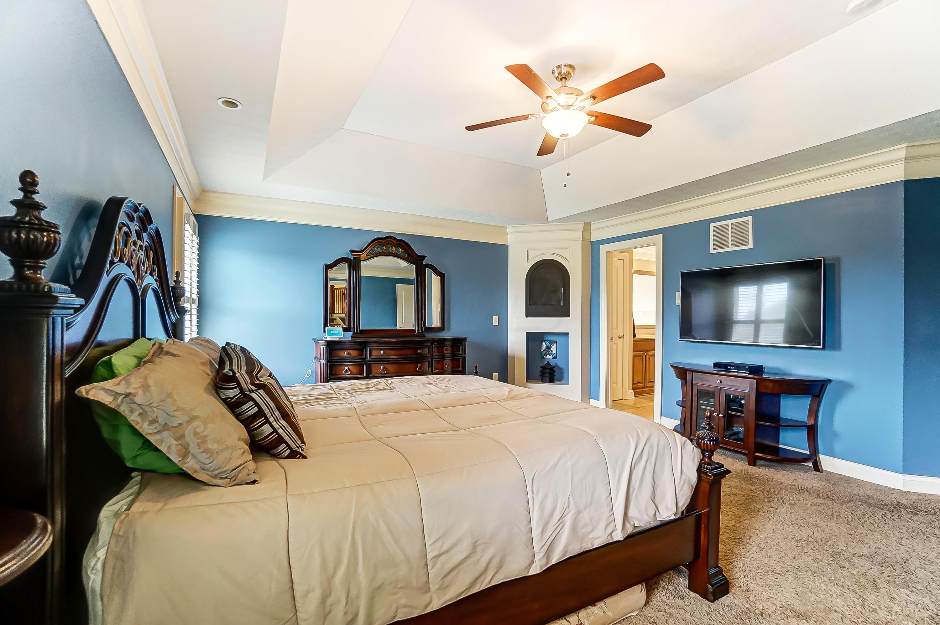 5292 Summer Ridge Lane Galena, OH 43021 - Photo 28 of 46 Owners Suite High End Finishes and Archi