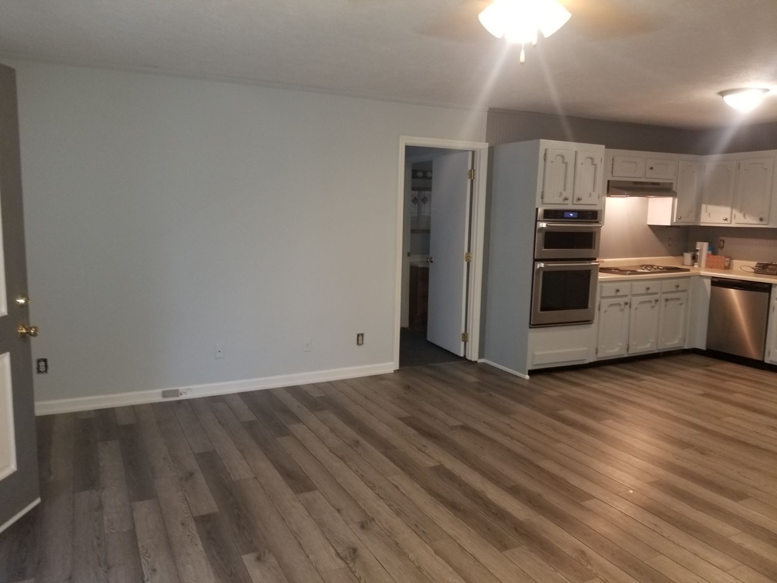 230 Maple Drive Beechgrove, TN 37018 - Photo 3 of 3 a view of kitchen view wooden floor and electronic appliances
