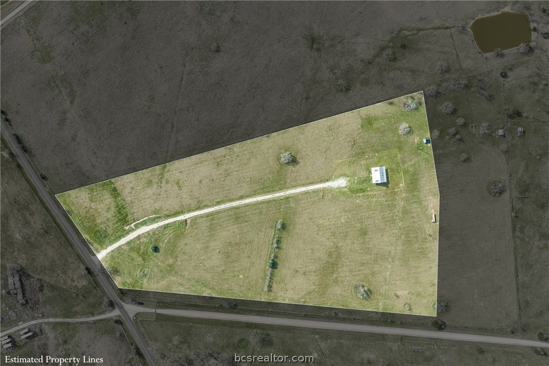 8501 Grassbur Road Bryan, TX 77808 - Photo 3 of 36 a view of staircase