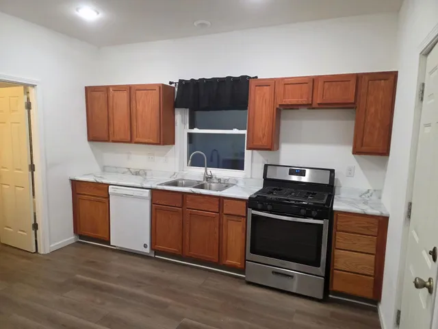 $130,000 | 729 West Fountain Street, Albert Lea, MN 56007