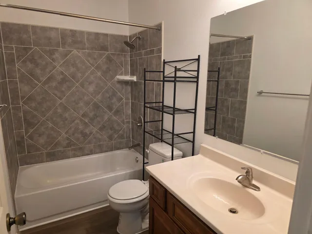 $130,000 | 729 West Fountain Street, Albert Lea, MN 56007