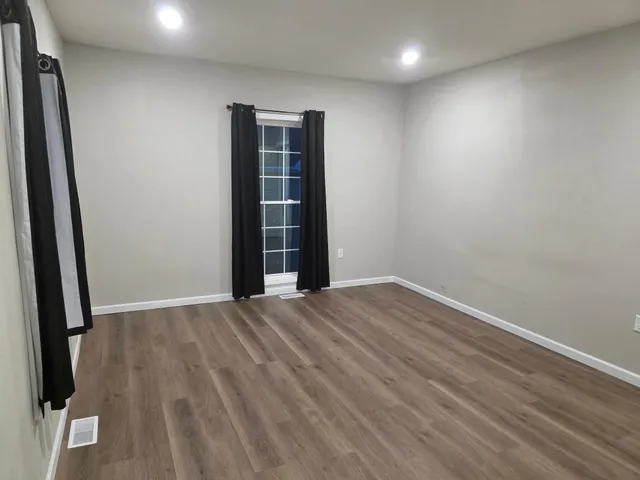 $130,000 | 729 West Fountain Street, Albert Lea, MN 56007