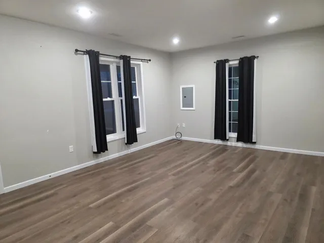 $130,000 | 729 West Fountain Street, Albert Lea, MN 56007