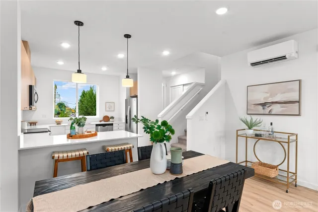 $709,950 | 1421 Southwest 111th Lane, Seattle, WA 98146