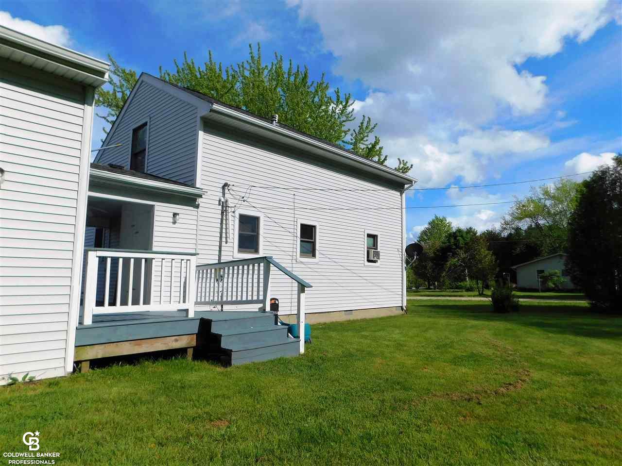 2250 Lakeshore Road Applegate, MI 48401 - Photo 39 of 44 50013117-41.JPG