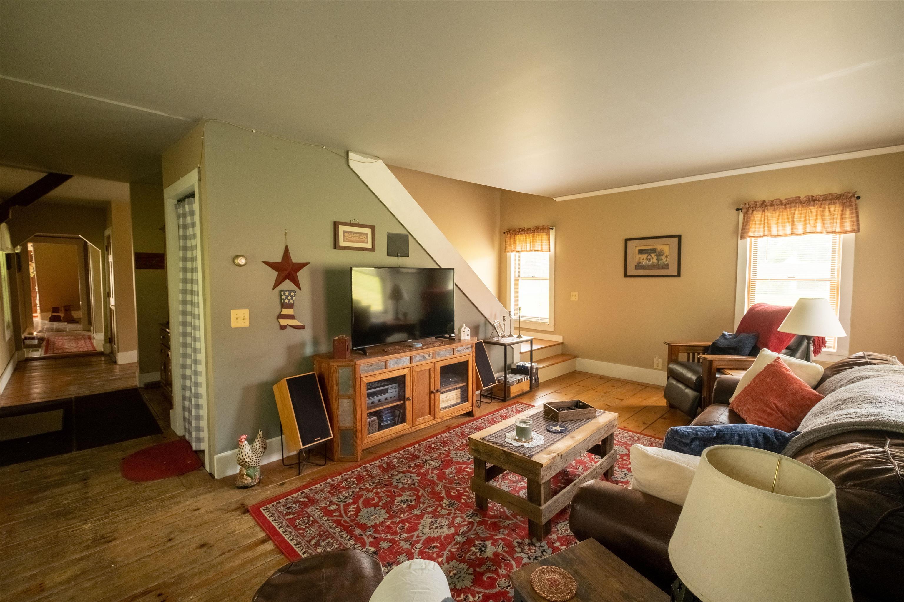 1203 Highway 5 Weathersfield, VT 05156 - Photo 15 of 26