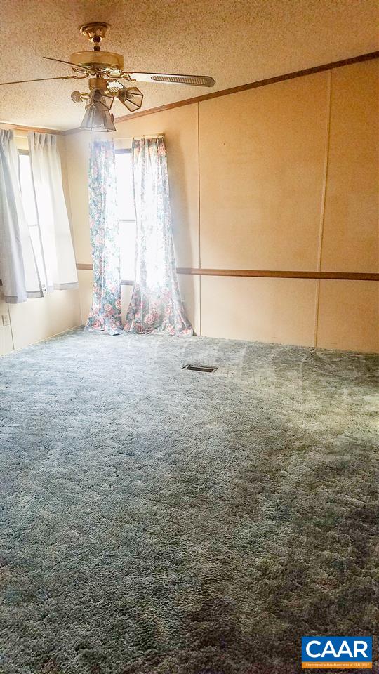 3030 Beech Grove Road Roseland, VA 22967 - Photo 8 of 10 Gallery Image 8