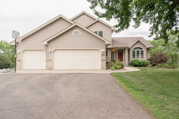 $550,000 | 343 Pendryn Hill Curve, Woodbury, MN 55125