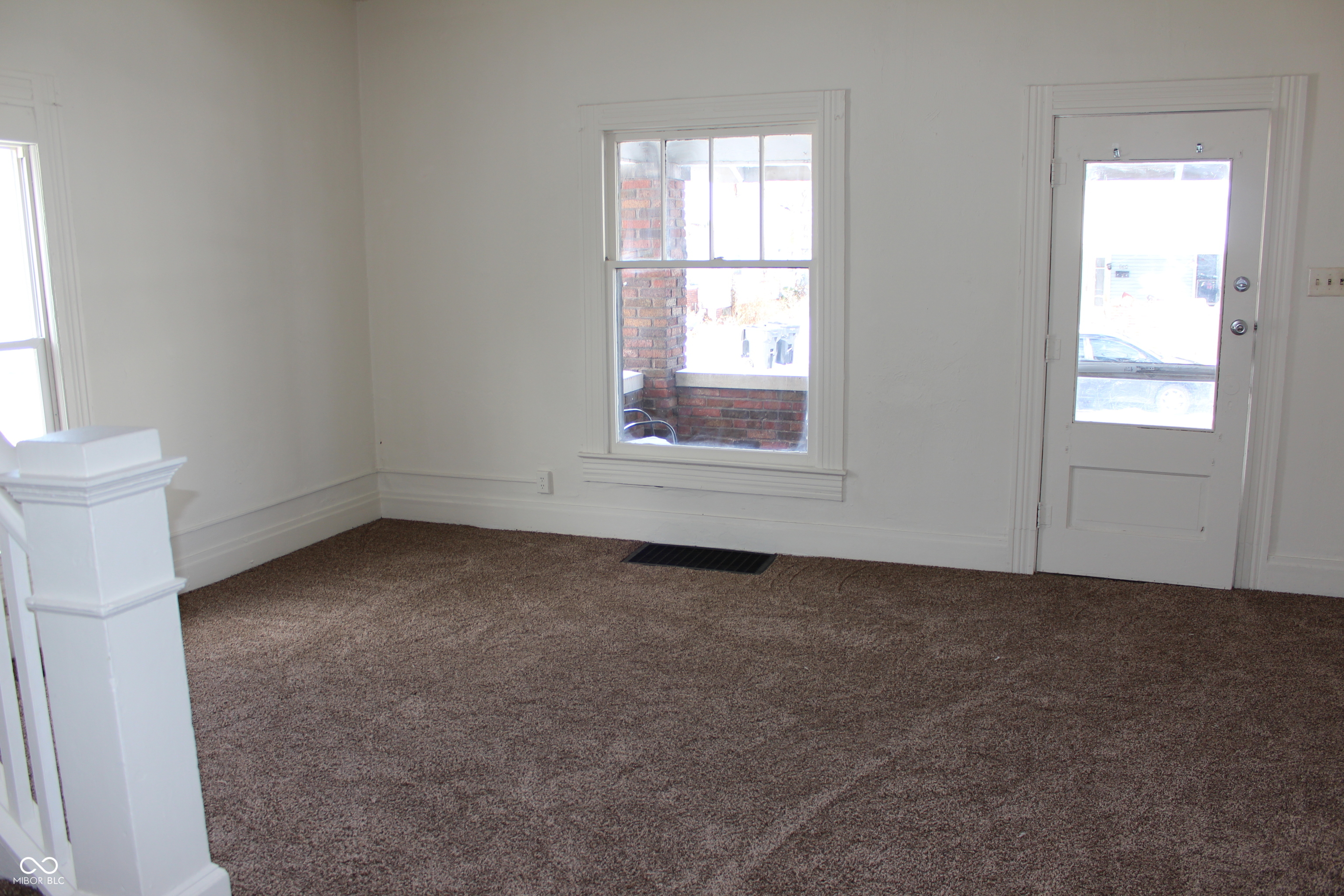 233 West 4th Street Anderson, IN 46016 - Photo 5 of 12