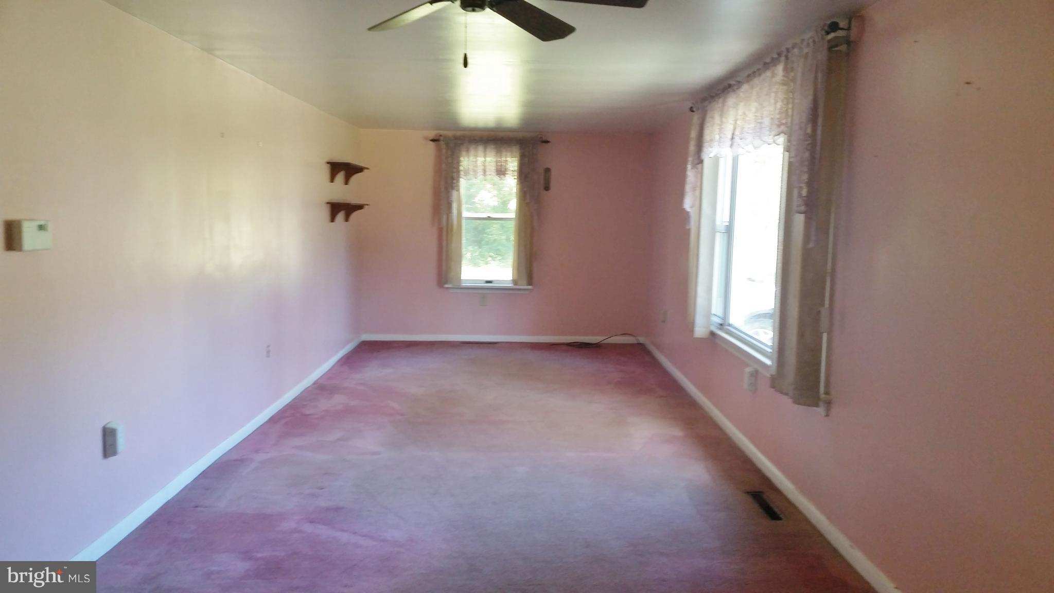 753 Union Church Road Elkton, MD 21921 - Photo 8 of 10 Living Room