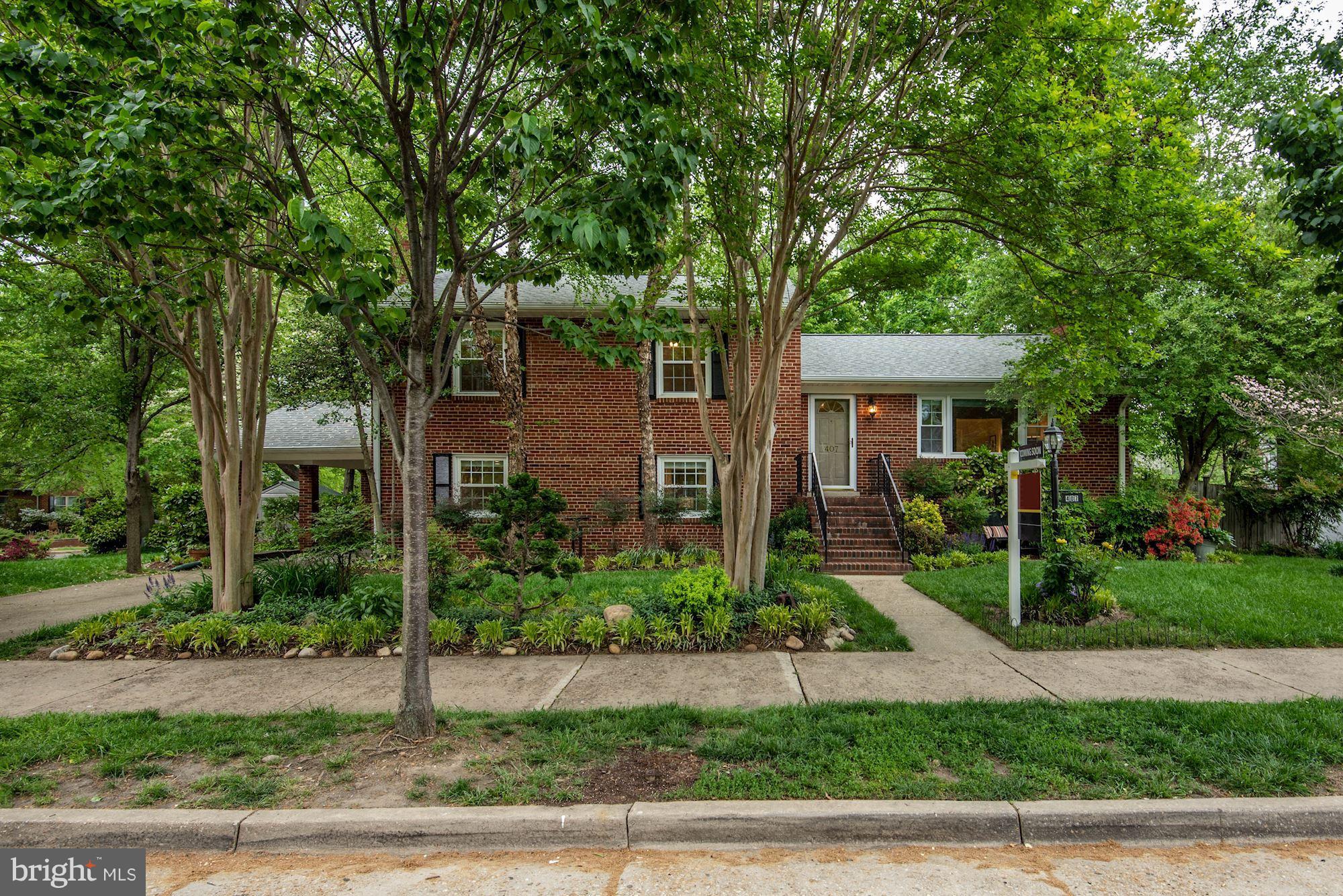 Welcome to 407 Russell Road