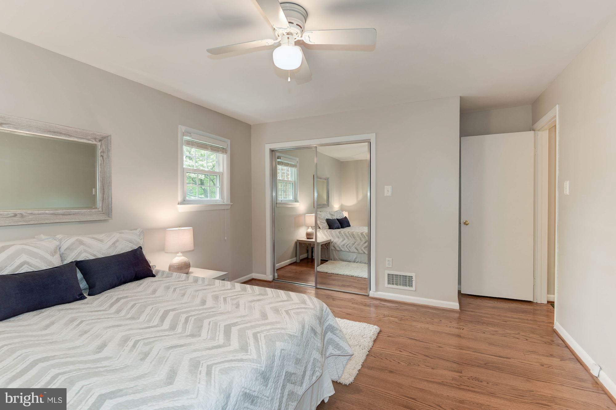 407 Russell Road Alexandria, VA 22301 - Photo 15 of 30 Second bedroom on upper level
