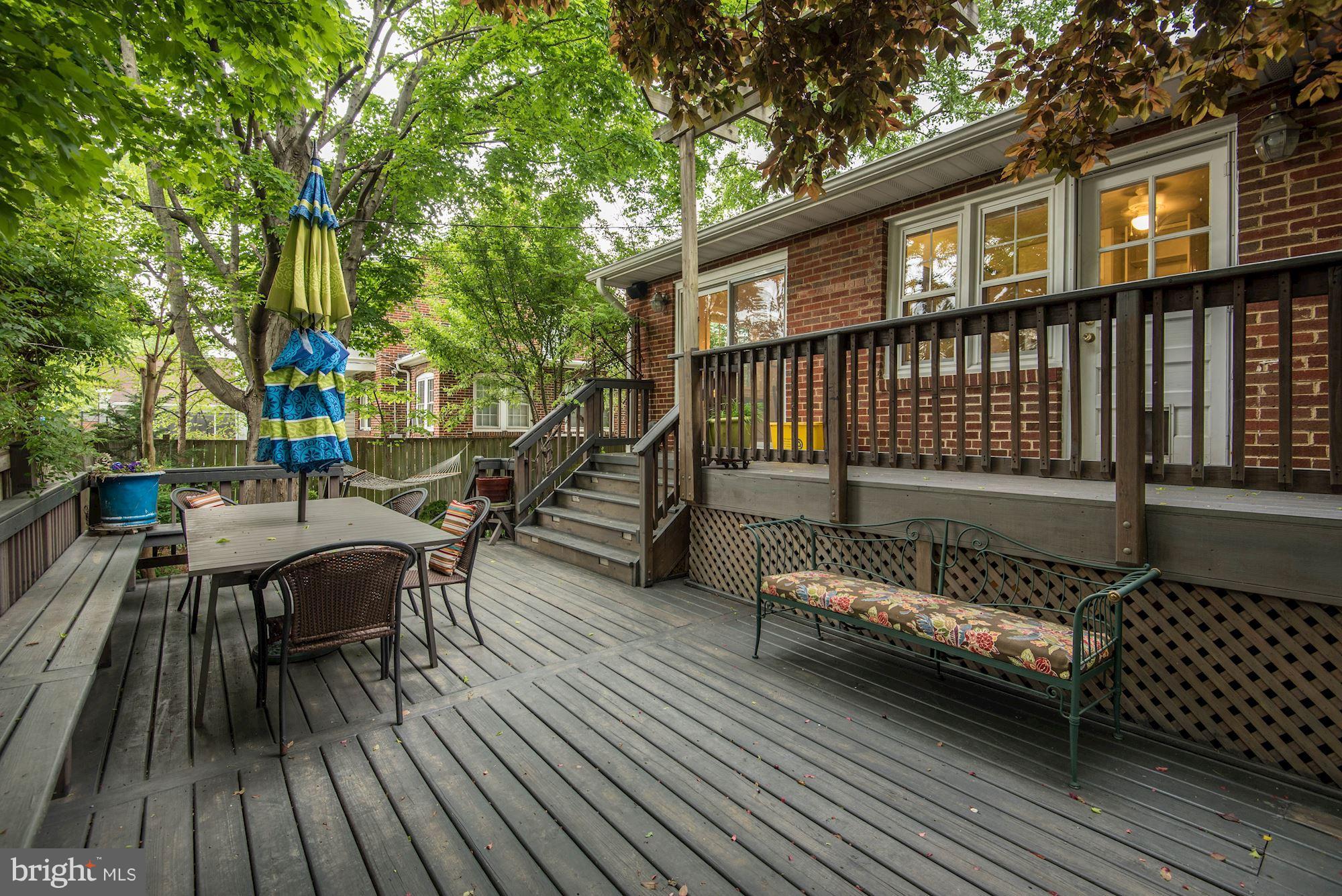 407 Russell Road Alexandria, VA 22301 - Photo 25 of 30 New two level deck in 2004
