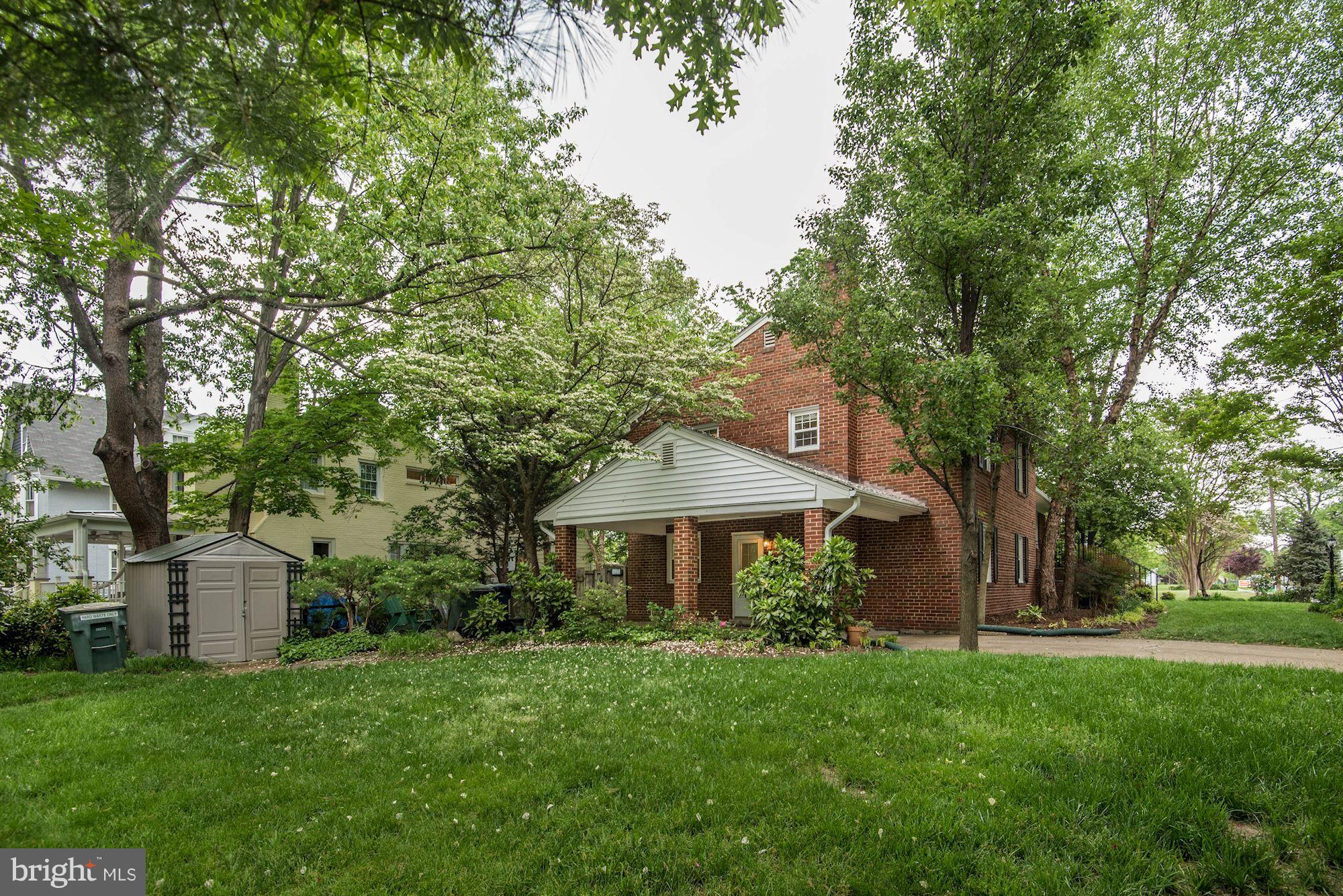 407 Russell Road Alexandria, VA 22301 - Photo 26 of 30 Large, corner lot with mature trees