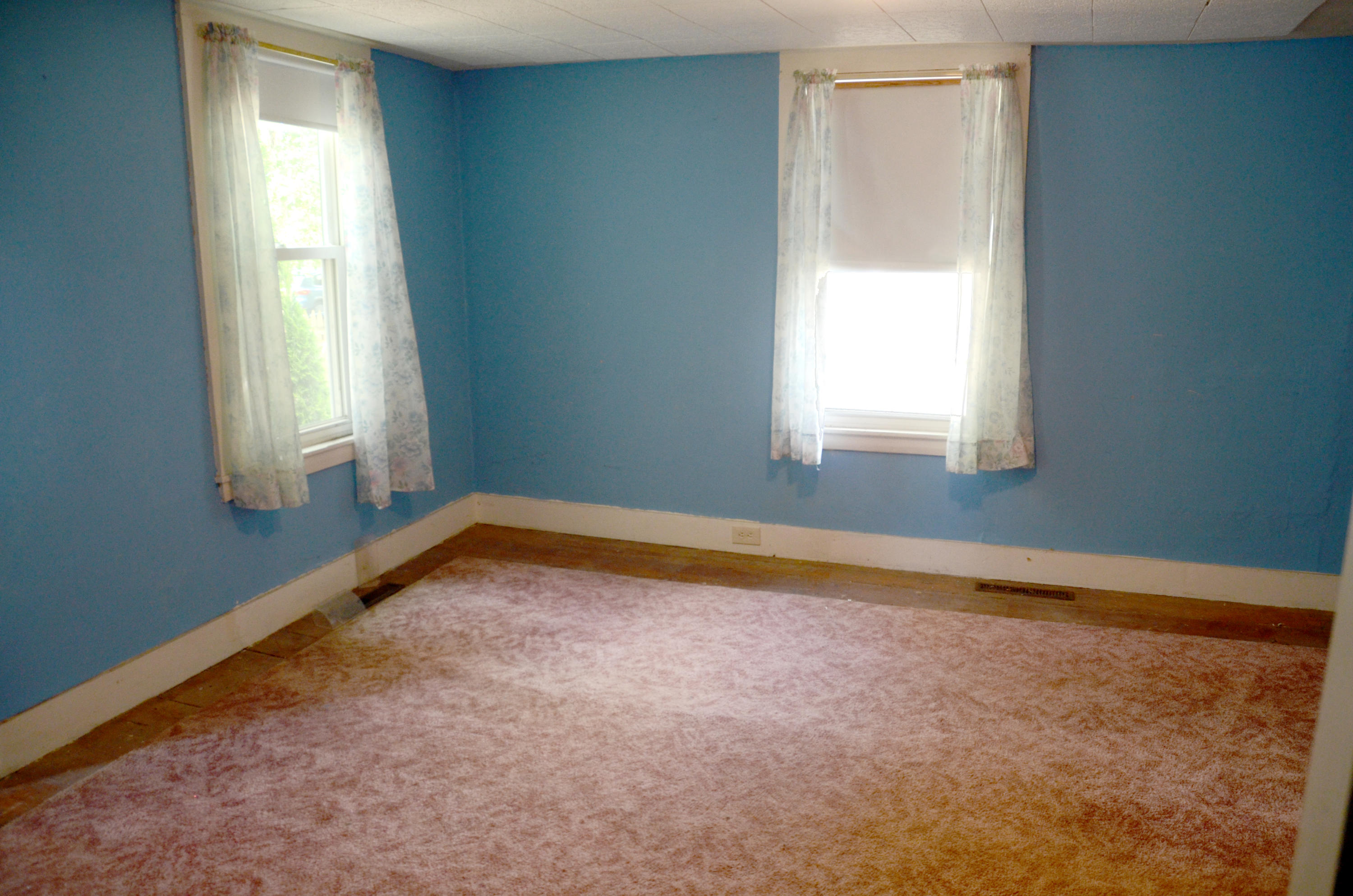 437 Northeast Road Standish, ME 04084 - Photo 3 of 28 DSC_7370