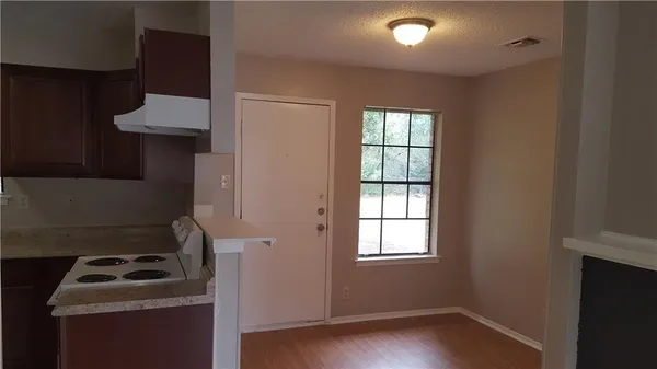 $1,600 | 507 Algerita Drive, Unit A, Georgetown, TX 78628