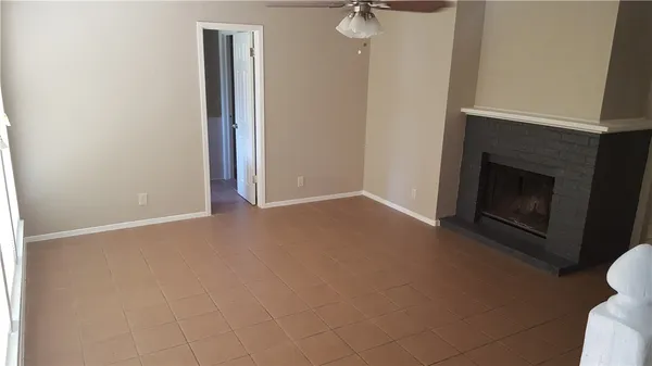 $1,600 | 507 Algerita Drive, Unit A, Georgetown, TX 78628