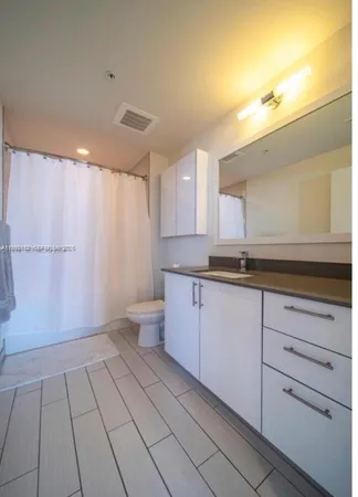 $4,700 | 999 Southwest 1st Avenue, Unit 2105, Miami, FL 33130