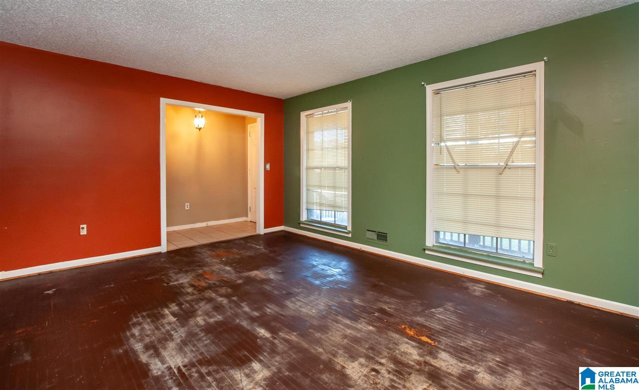 1016 Sunhill Road Northwest Birmingham, AL 35215 - Photo 6 of 32