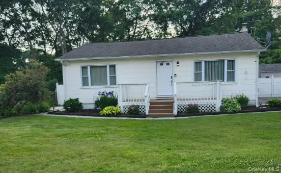 $445,000 | 54 Hackensack Road, Mastic Beach, NY 11951