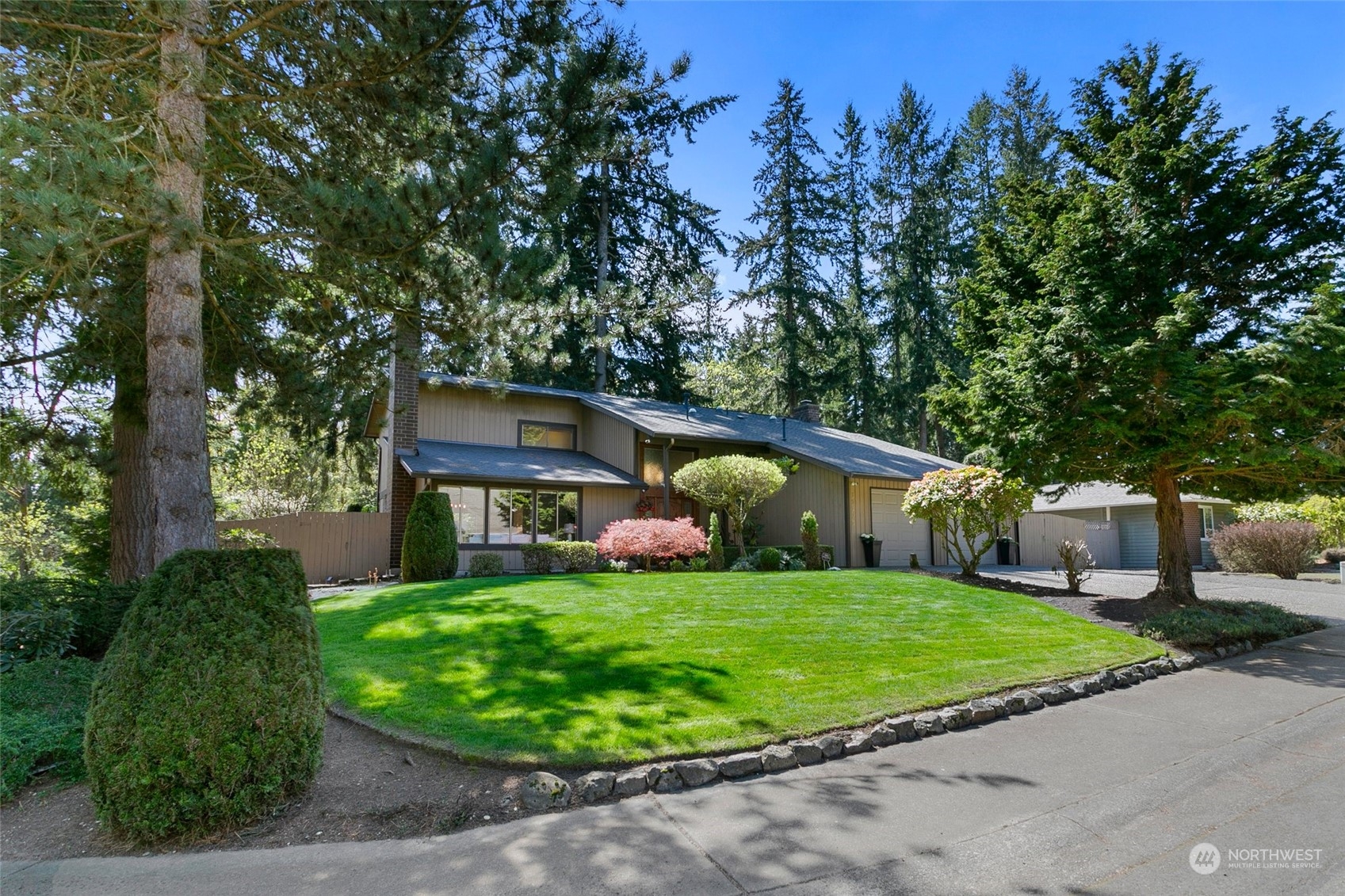 15129 Southeast 141st Place Renton, WA 98059 - Photo 1 of 40 Gallery Image 1