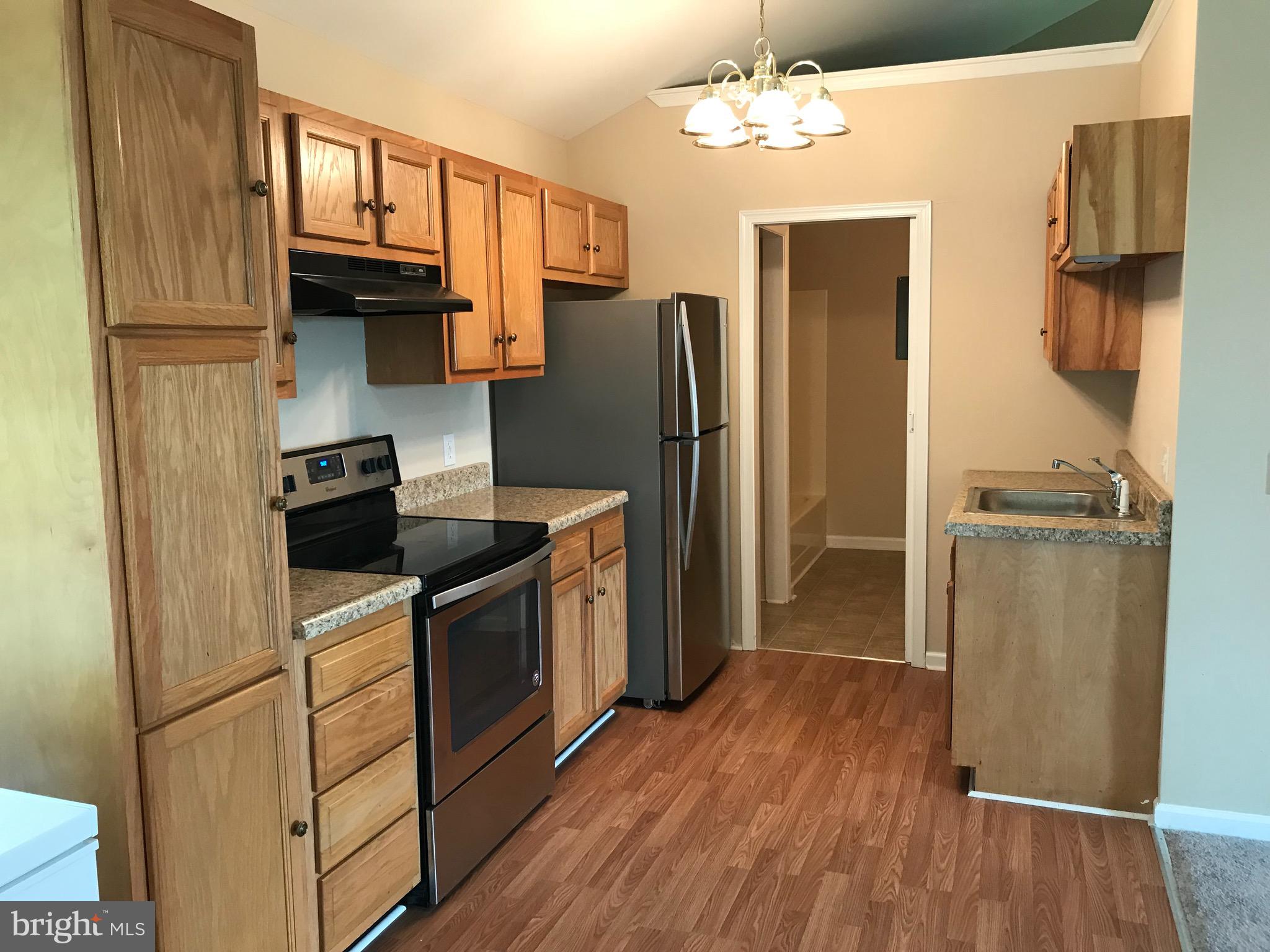 706 Frederick Street Reading, PA 19607 - Photo 4 of 41 In-law suite kitchen