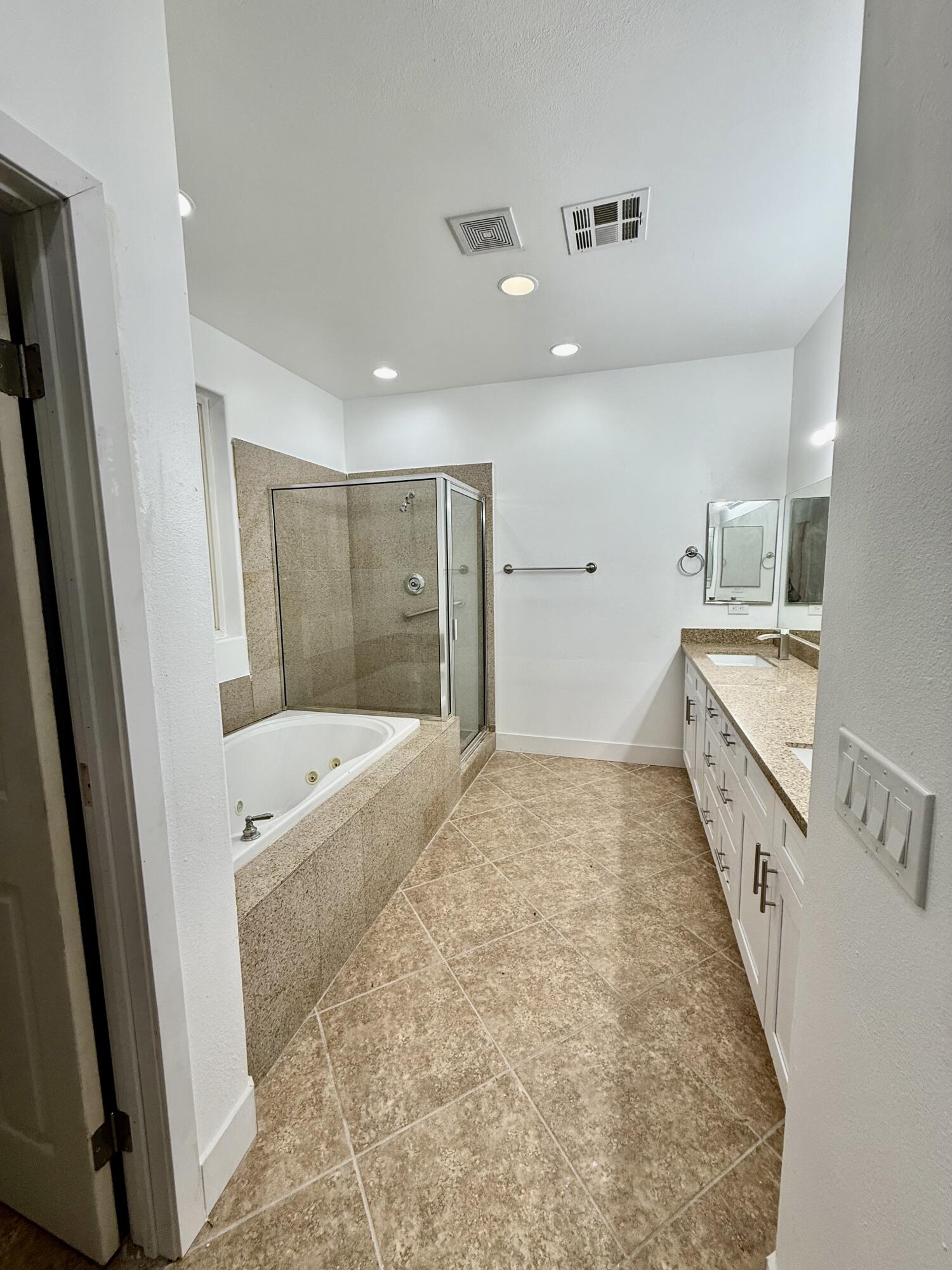 2283 Azure Avenue Thermal, CA 92274 - Photo 14 of 26 IMG_2268