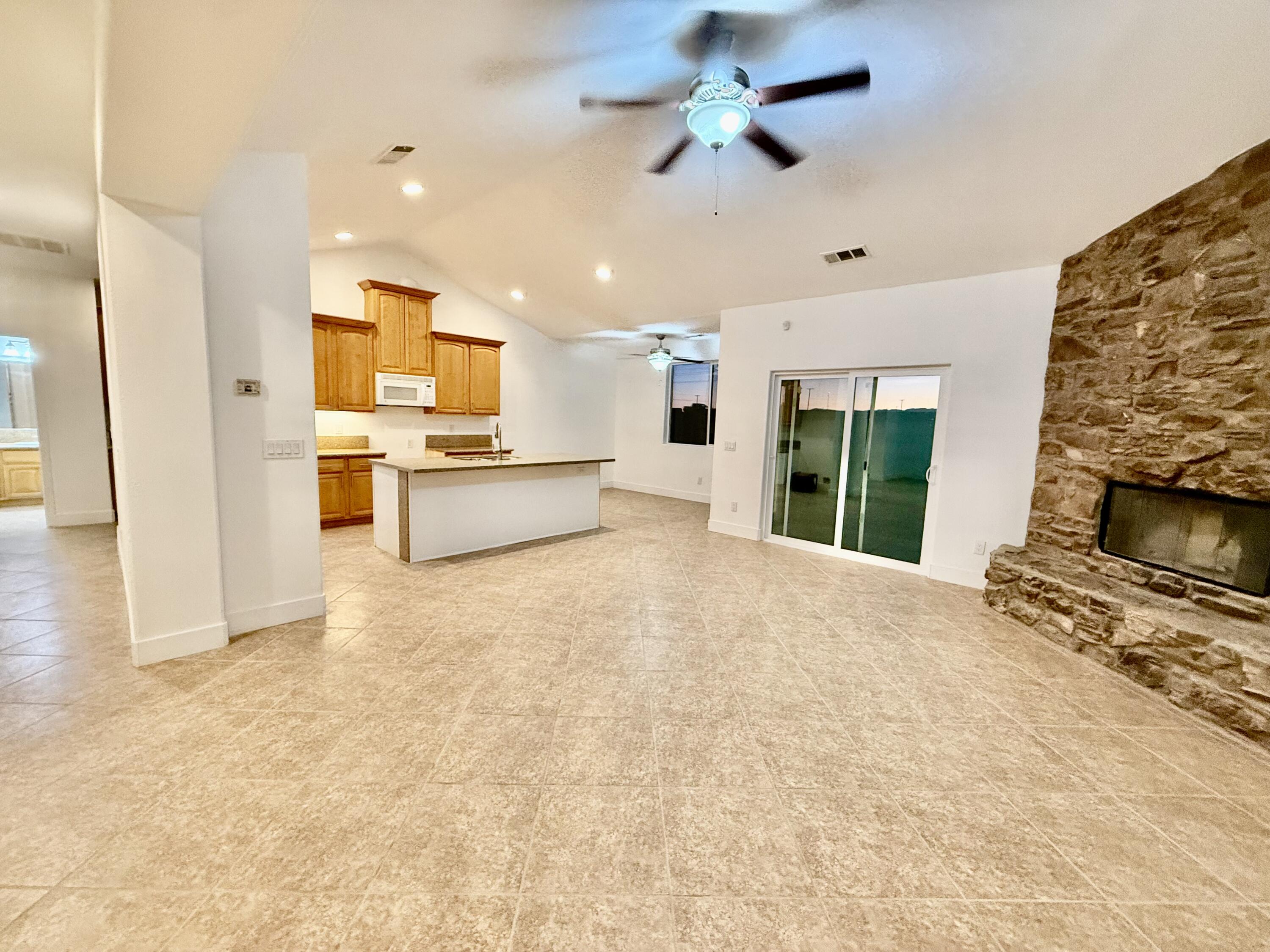 2283 Azure Avenue Thermal, CA 92274 - Photo 5 of 26 IMG_2321