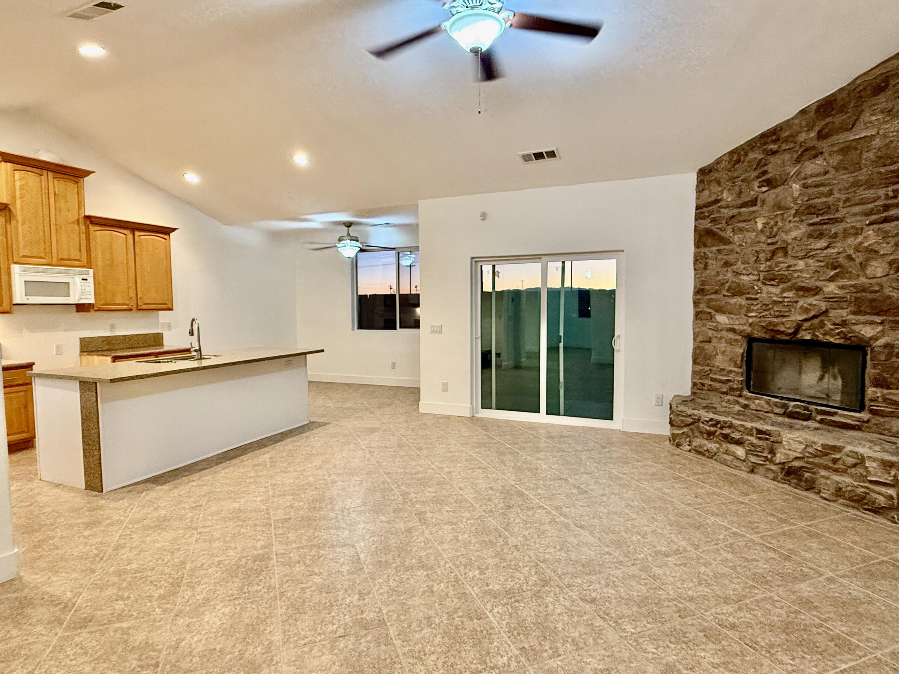 2283 Azure Avenue Thermal, CA 92274 - Photo 6 of 26 IMG_2315