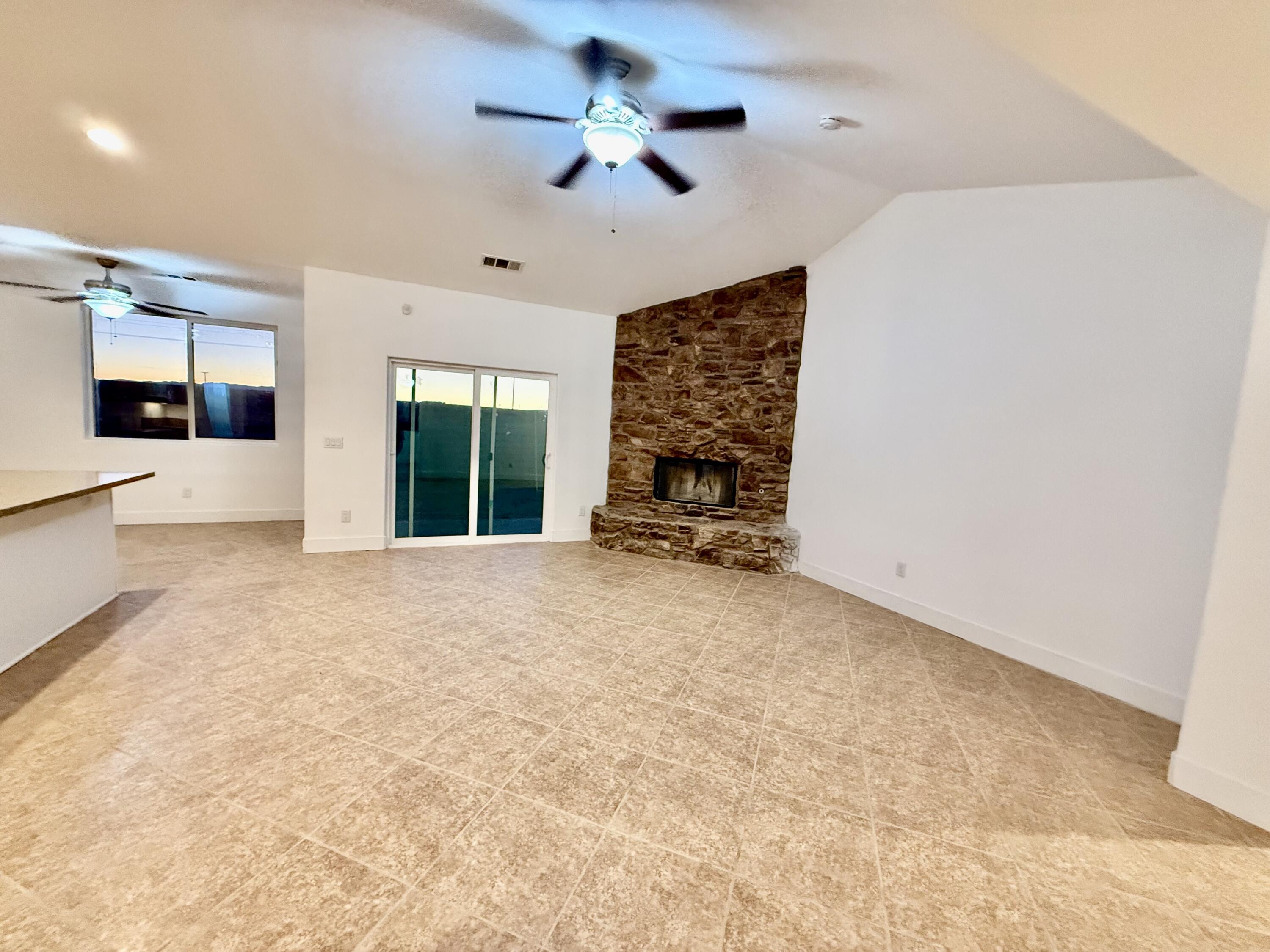 2283 Azure Avenue Thermal, CA 92274 - Photo 7 of 26 IMG_2306