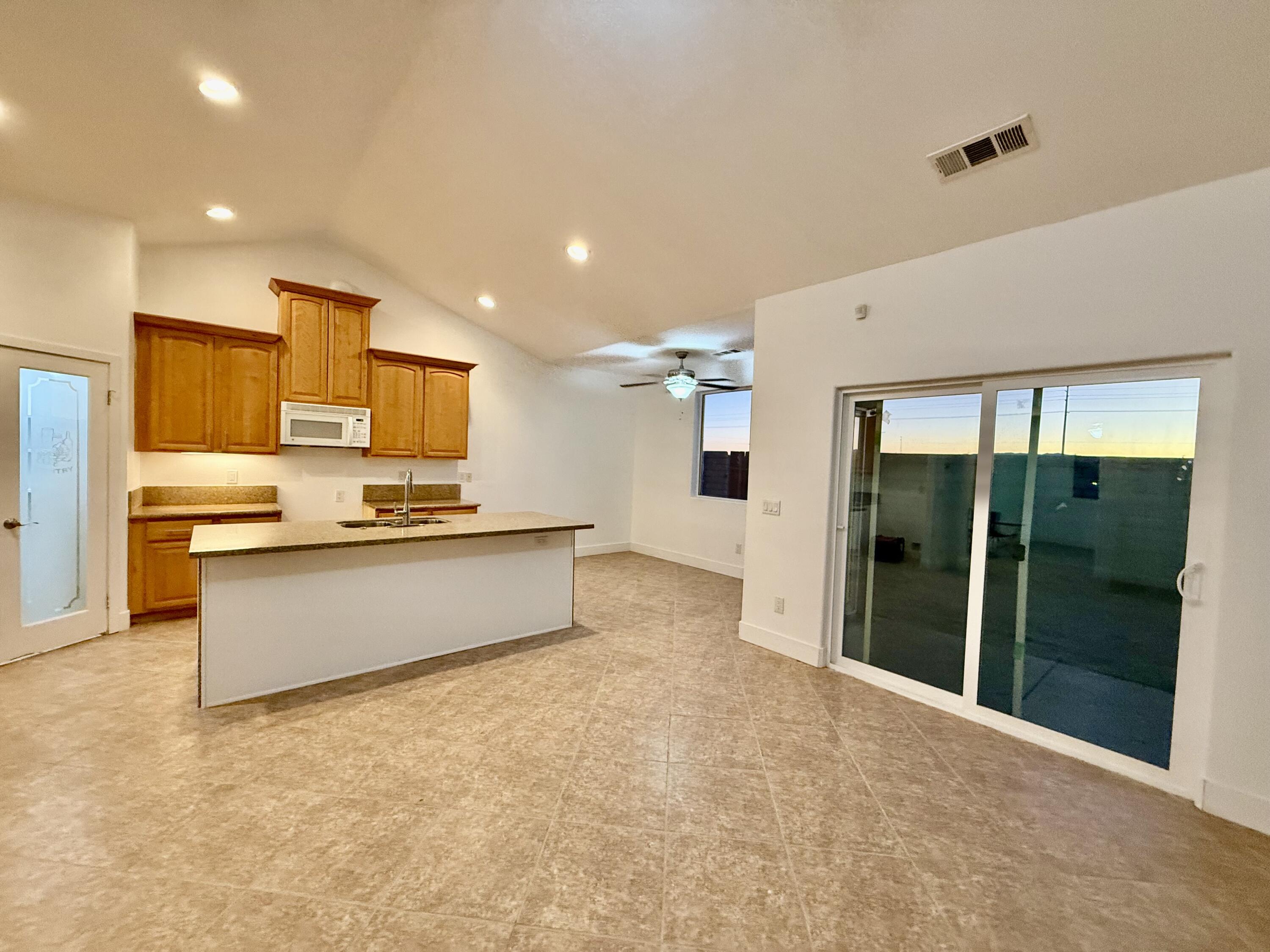 2283 Azure Avenue Thermal, CA 92274 - Photo 8 of 26 IMG_2296