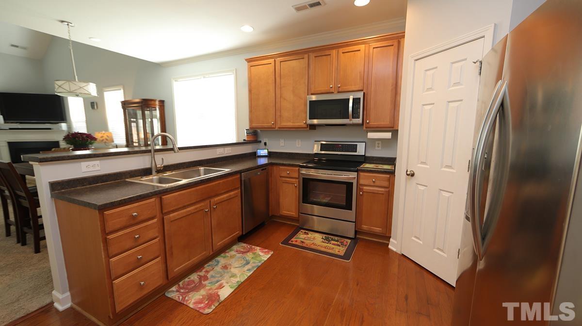 2517 Spring Oaks Way Raleigh, NC 27614 - Photo 5 of 25 Gallery Image 5