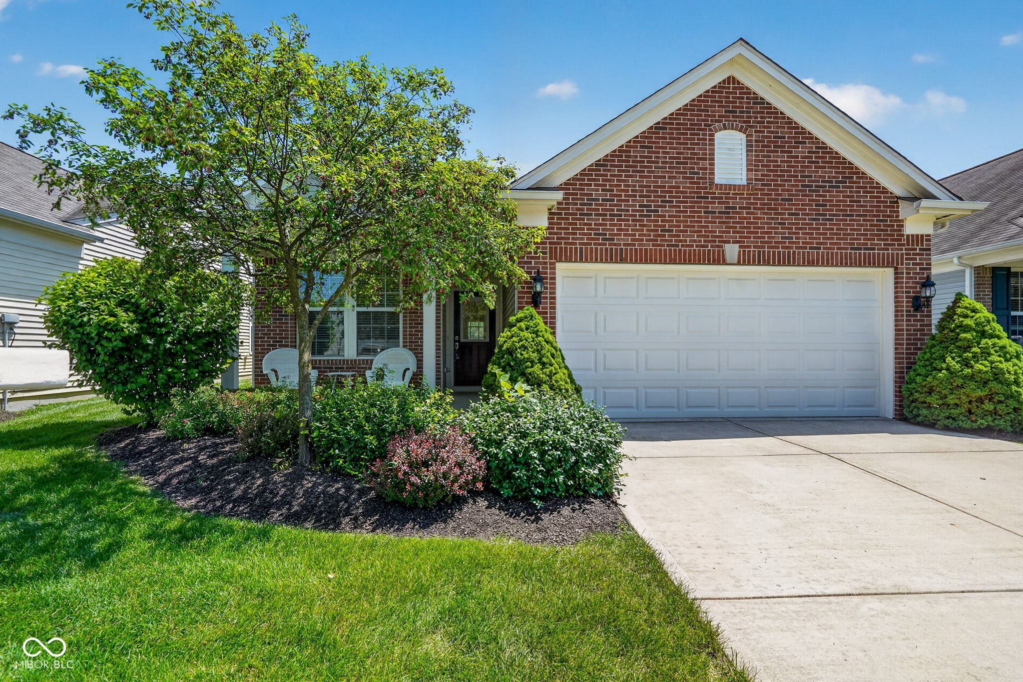 16031 Lambrusco Way Fishers, IN 46037 - Photo 2 of 32