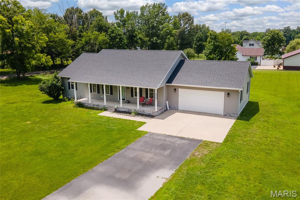 12063 Strawberry Road Carbondale, IL 62901 - Photo 5 of 36