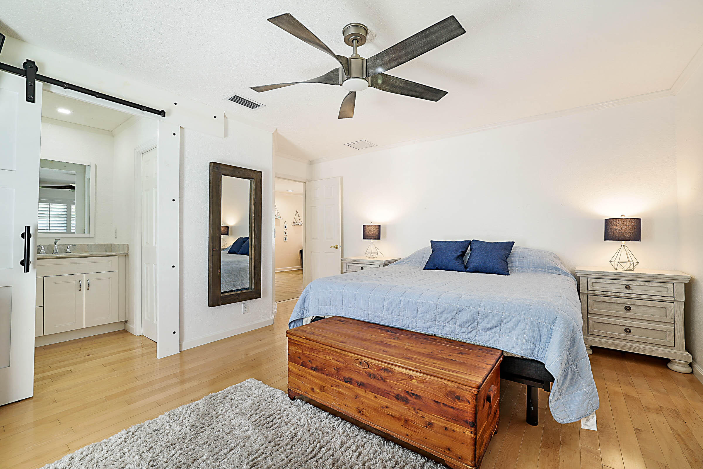 711 Warren Drive Jupiter, FL 33458 - Photo 22 of 42 Primary Bedroom