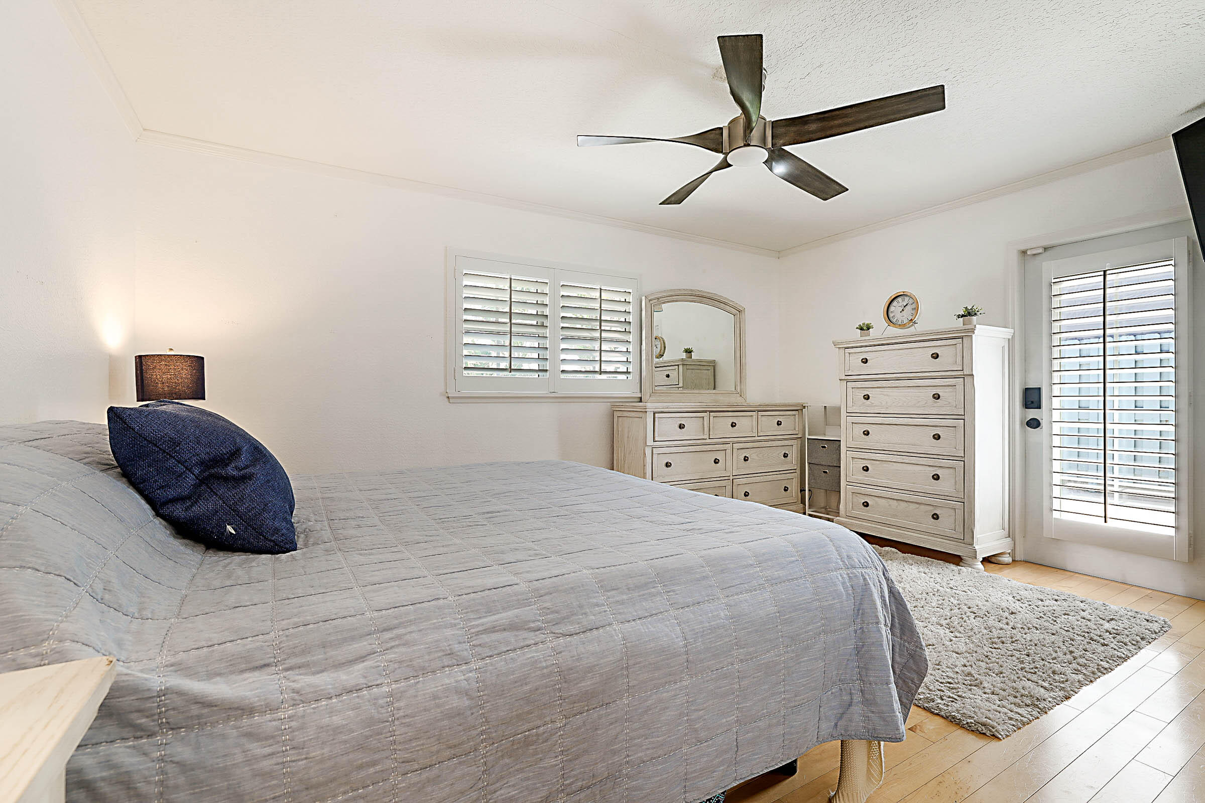 711 Warren Drive Jupiter, FL 33458 - Photo 24 of 42 Primary Bedroom
