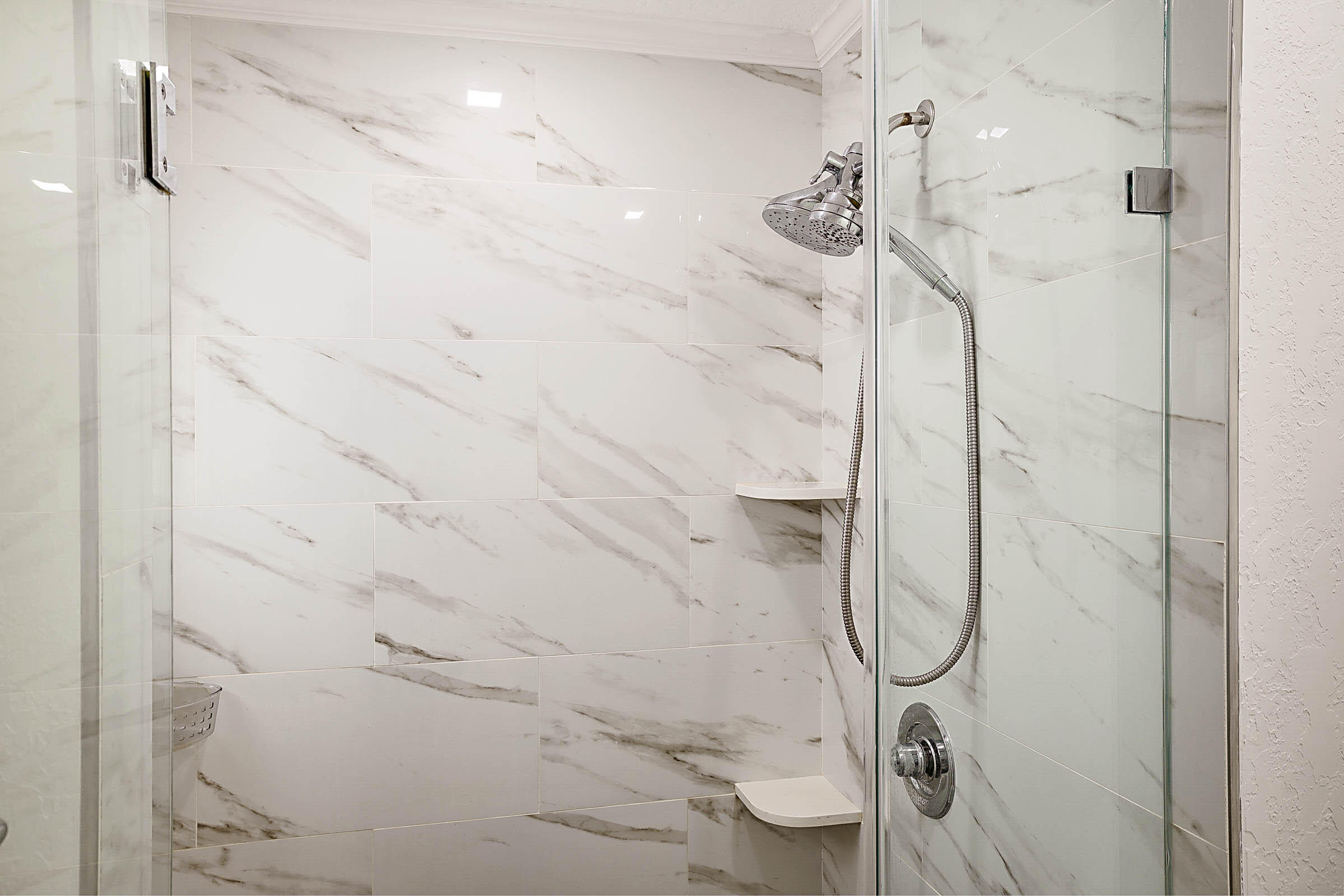 711 Warren Drive Jupiter, FL 33458 - Photo 26 of 42 Primary Shower