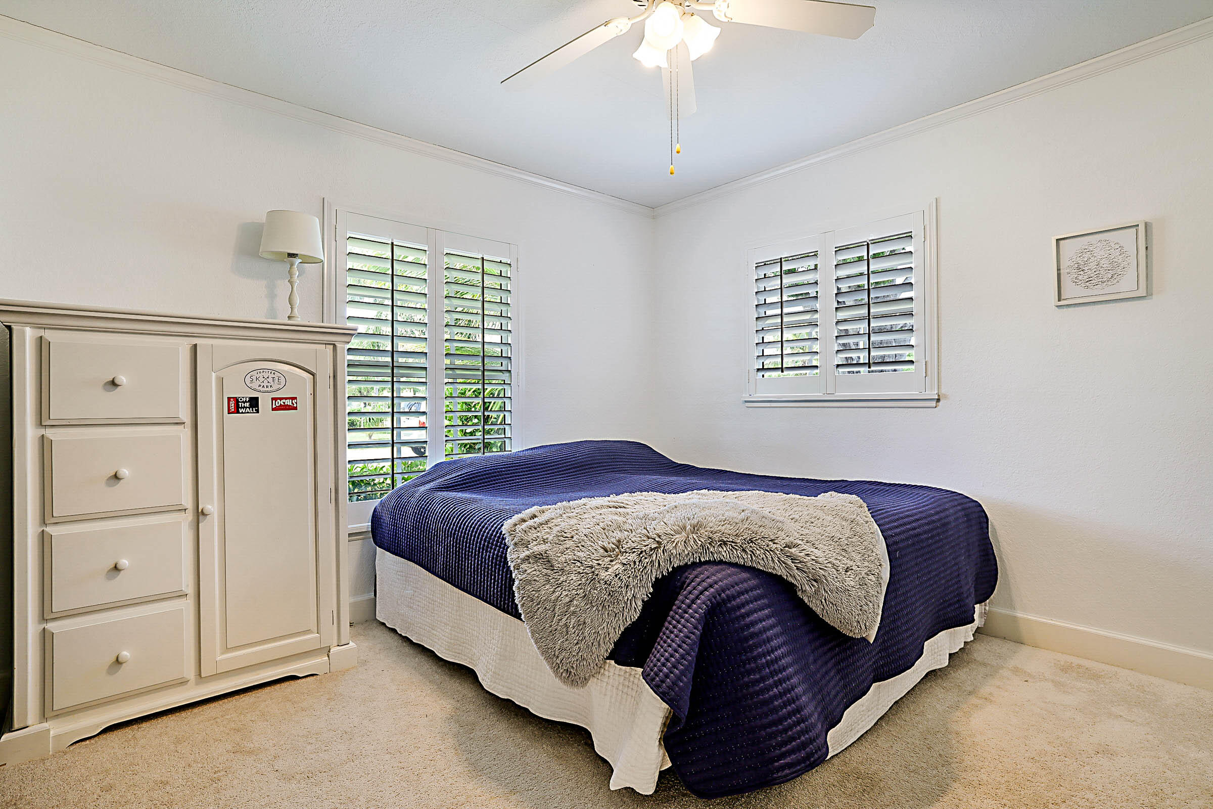 711 Warren Drive Jupiter, FL 33458 - Photo 27 of 42 Second Bedroom