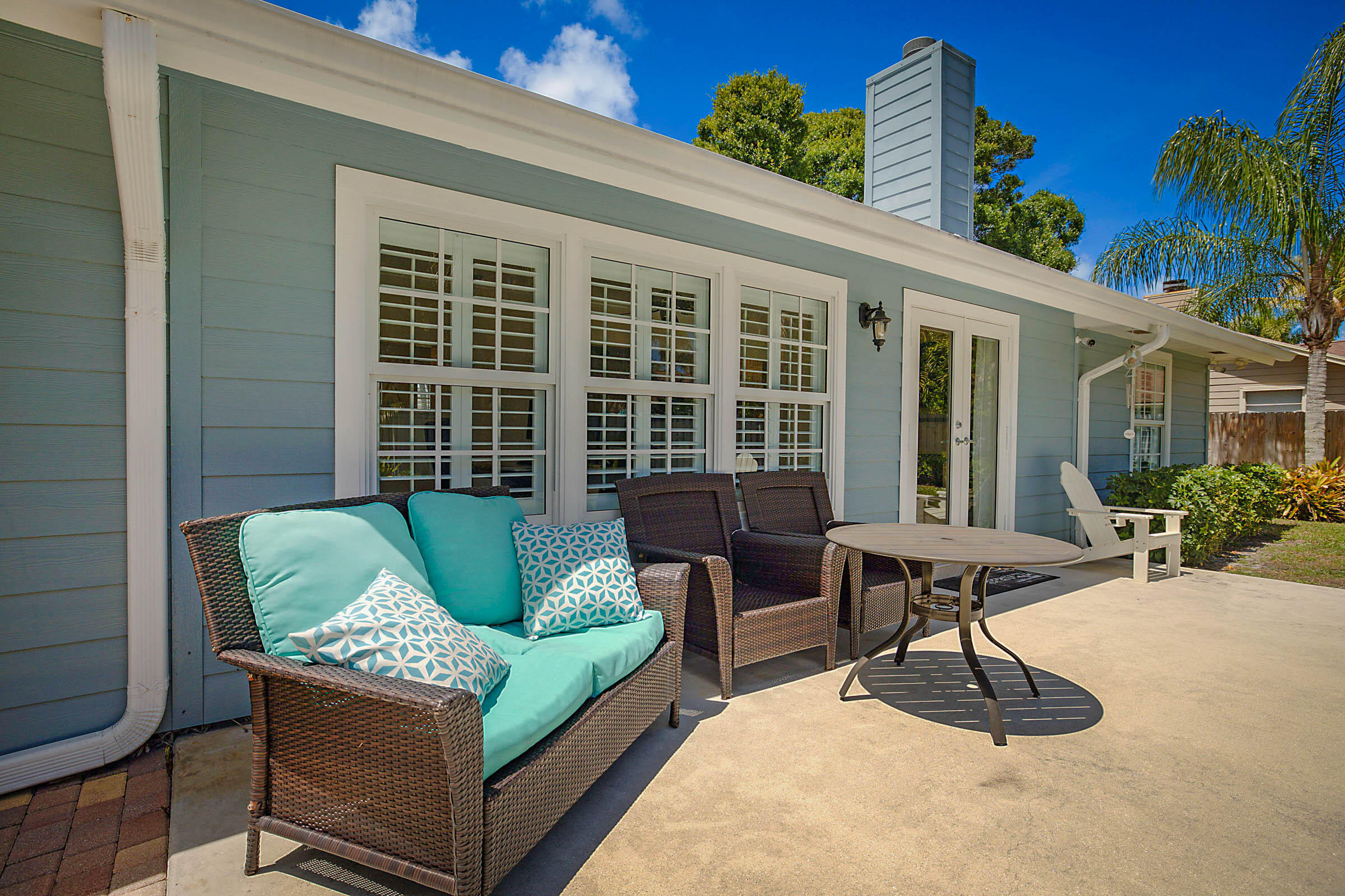 711 Warren Drive Jupiter, FL 33458 - Photo 33 of 42 Patio